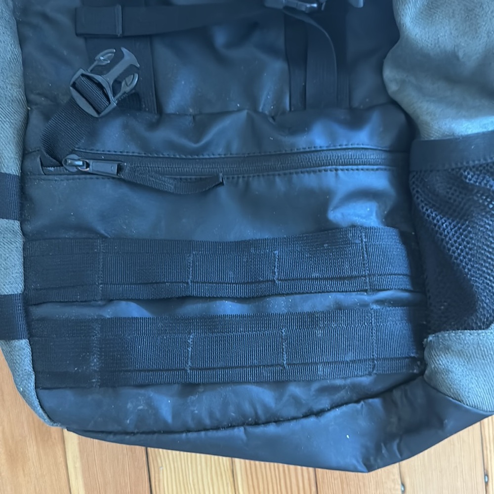 Timbuk2 backpack (⭐️⭐️⭐️⭐️⭐️ - Picture 3 of 7